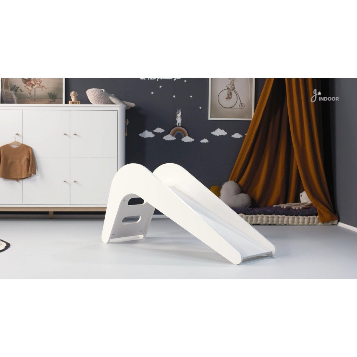 Houten glijbaan indoor