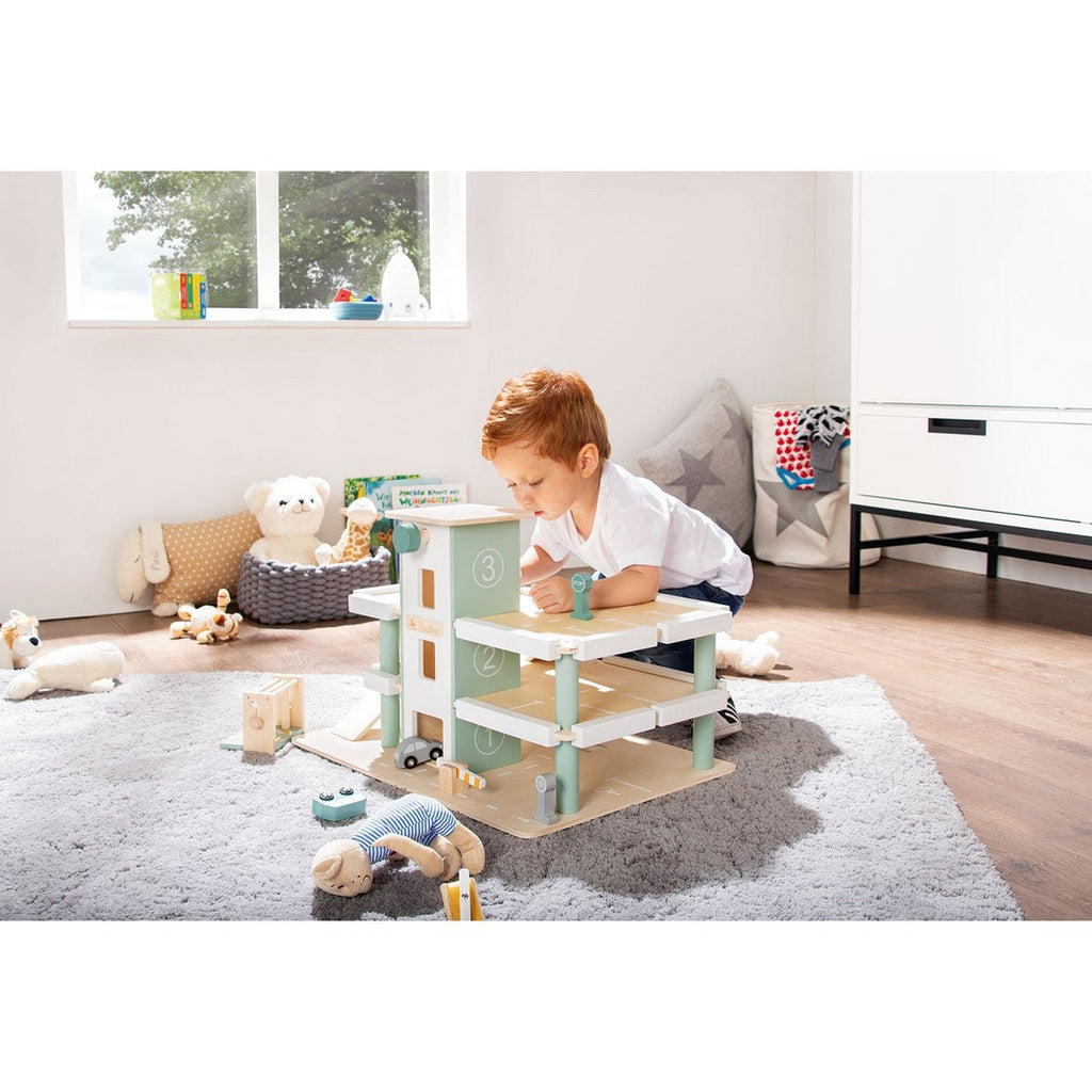 Houten garage incl. accessoires