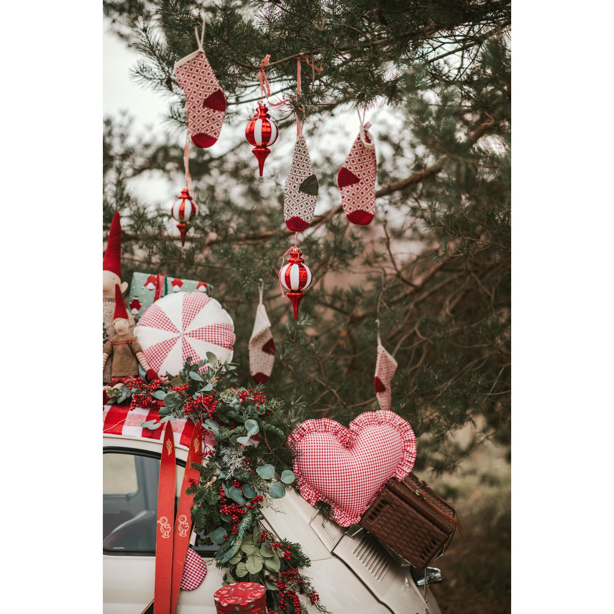 Moi Mili Sierkussen Candy – Rood geruit