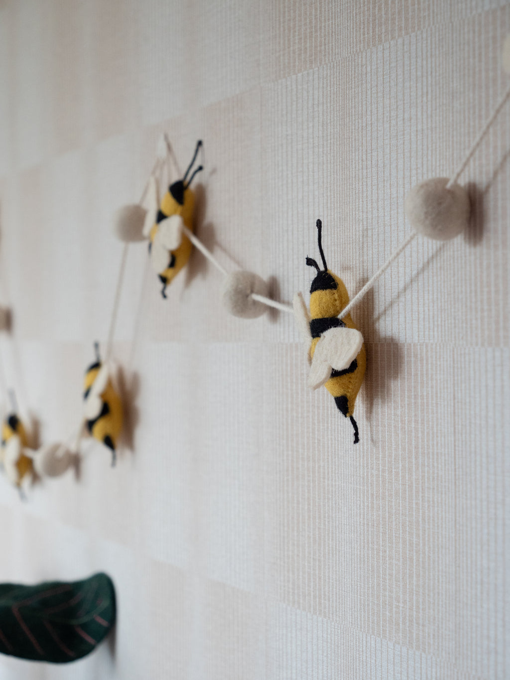 Slinger Bees