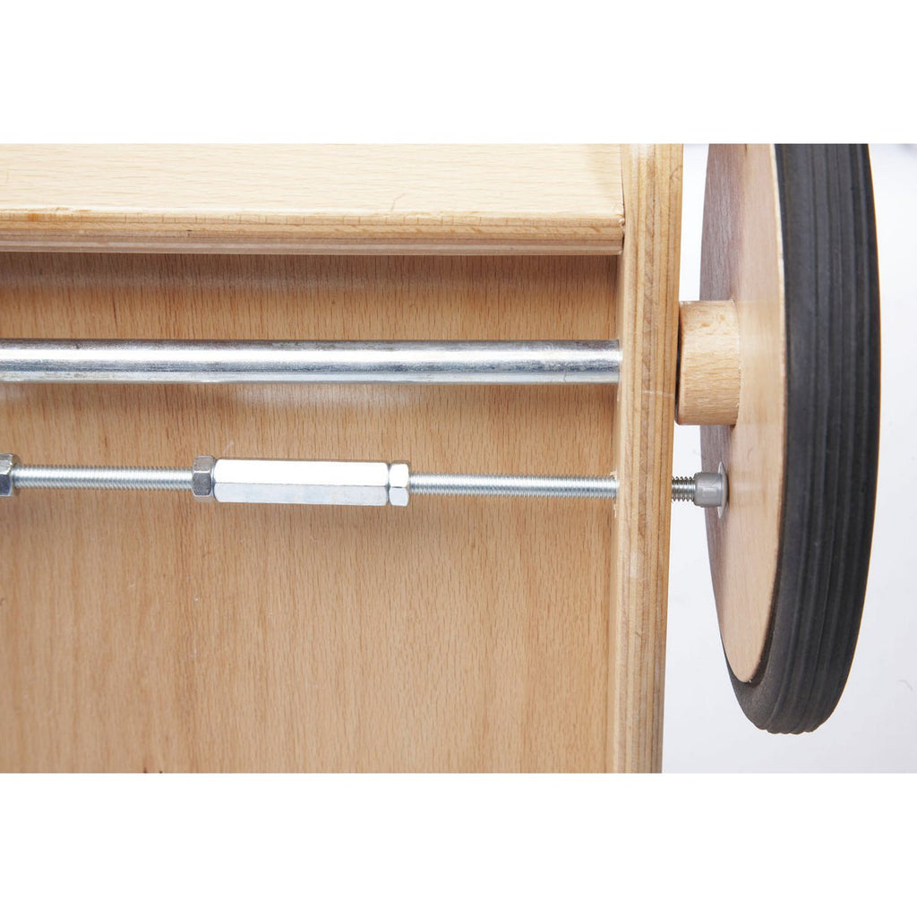 Houten poppenwagen retro
