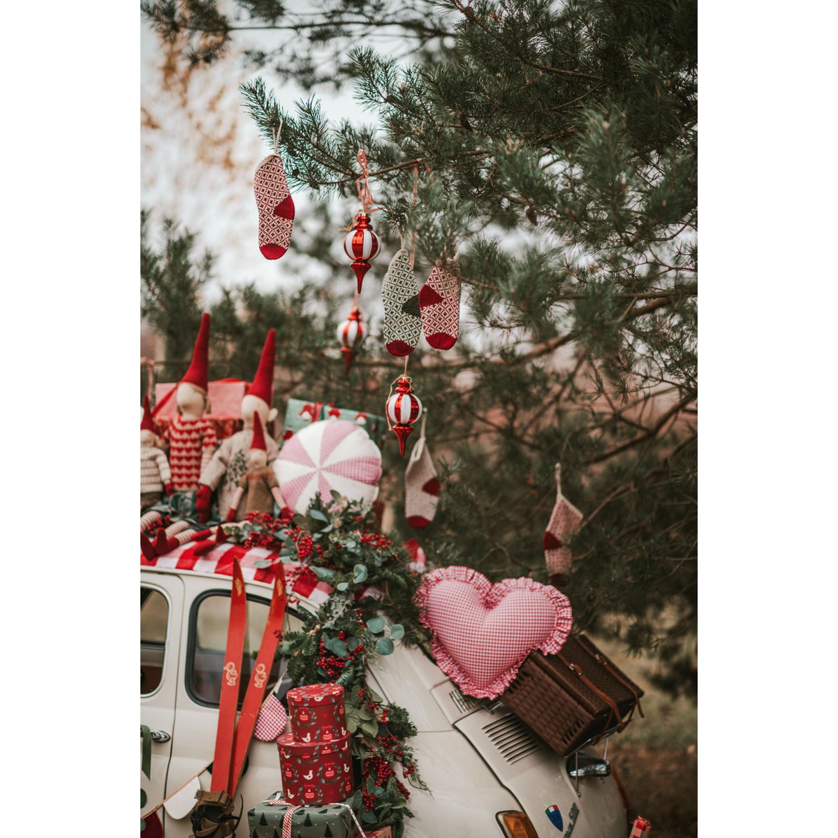 Moi Mili Sierkussen Candy – Rood geruit