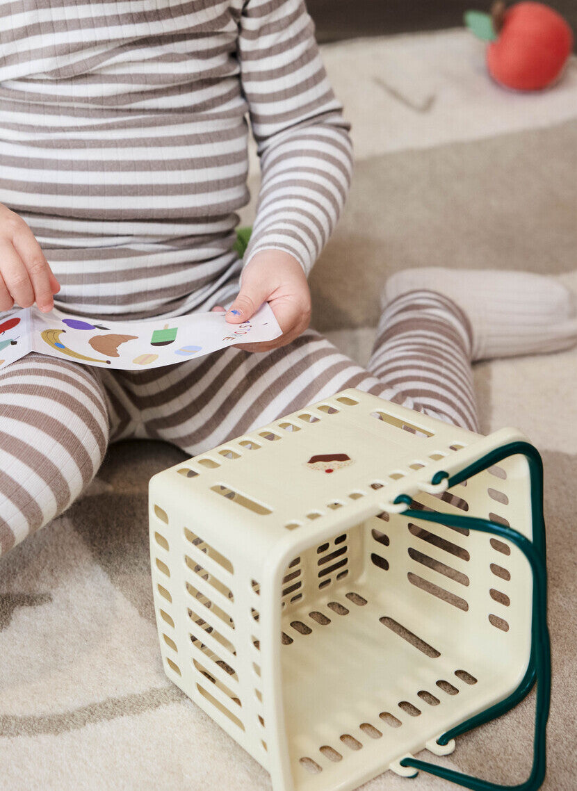 Yummy Shopping Basket