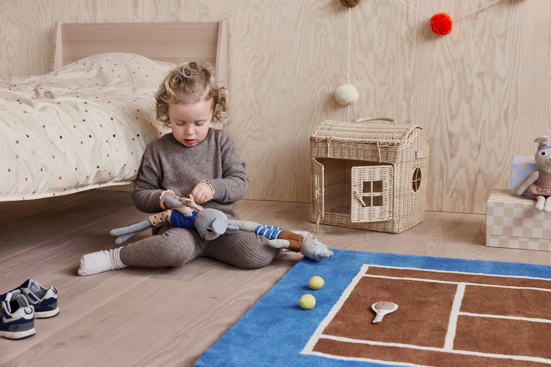 Nuni Mouse Tennis Doll