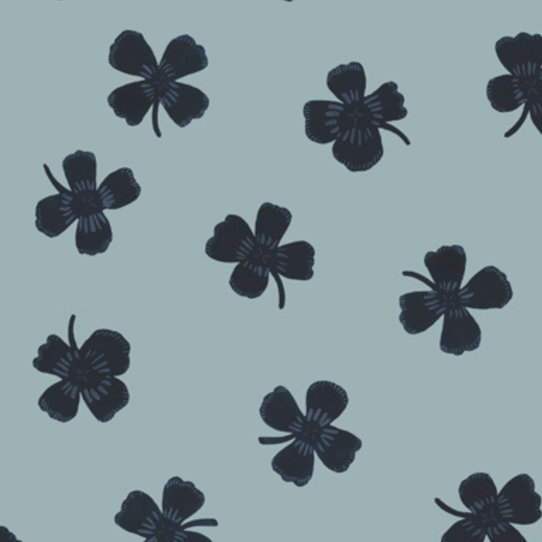 Behangstaal Meet me at the Wall - Lucky Clover - Blue - Joëlle Wehkamp