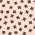 Behang Meet me at the Wall - Lucky Clover - Brown - Joëlle Wehkamp