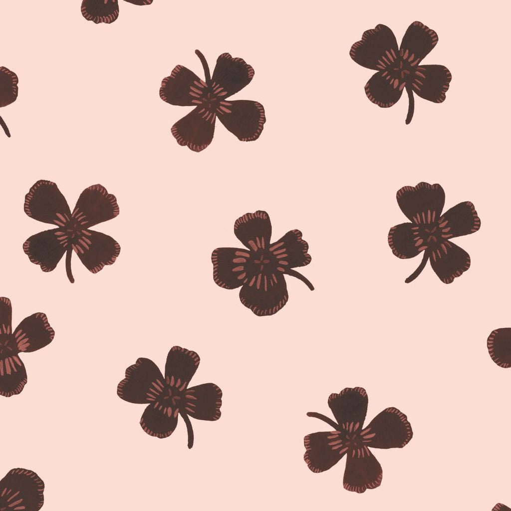 Behang Meet me at the Wall - Lucky Clover - Brown - Joëlle Wehkamp