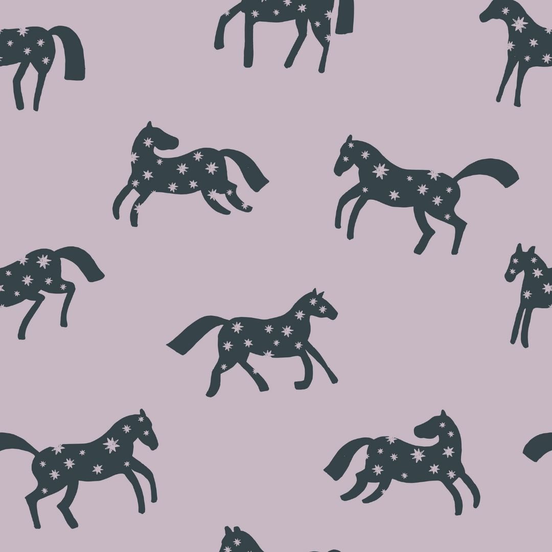 Behang Meet me at the Wall - Magic Horses - Lilac - Joëlle Wehkamp