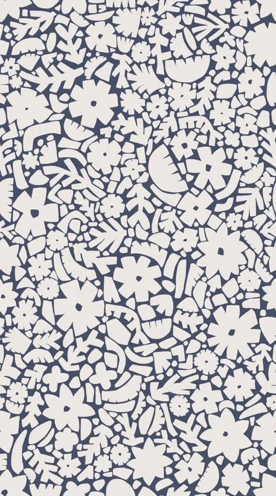 Behang Meet Me at the Wall -  Flowerfield Blue - Naturel Noord