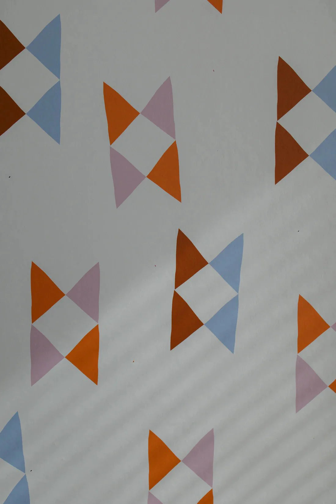 Behang Meet Me at the Wall - Wow Bow Uni - Carolien Baudoin