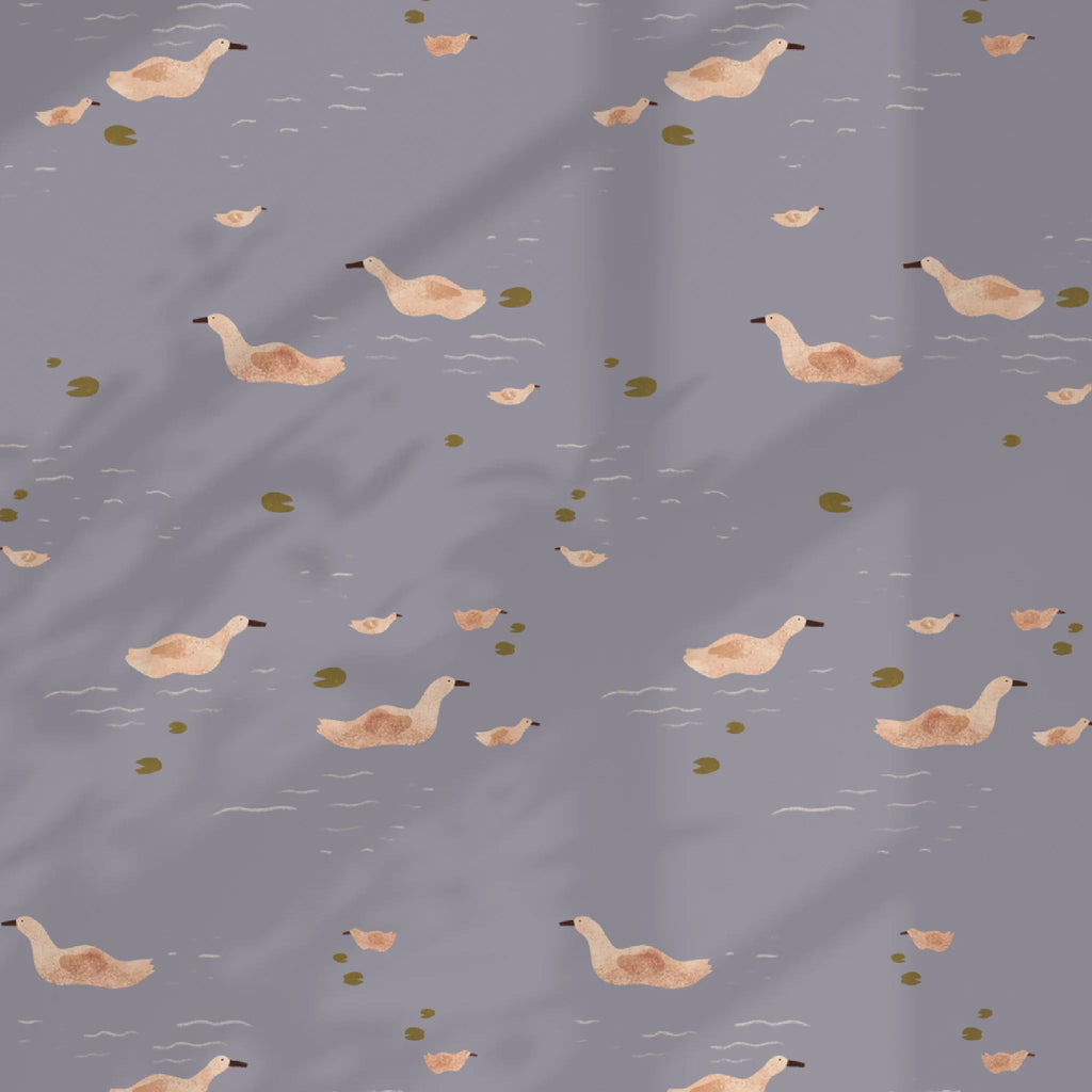 Behang Meet Me at the Wall -  Ducks Smokey Periwinkle - Lotte Dirks