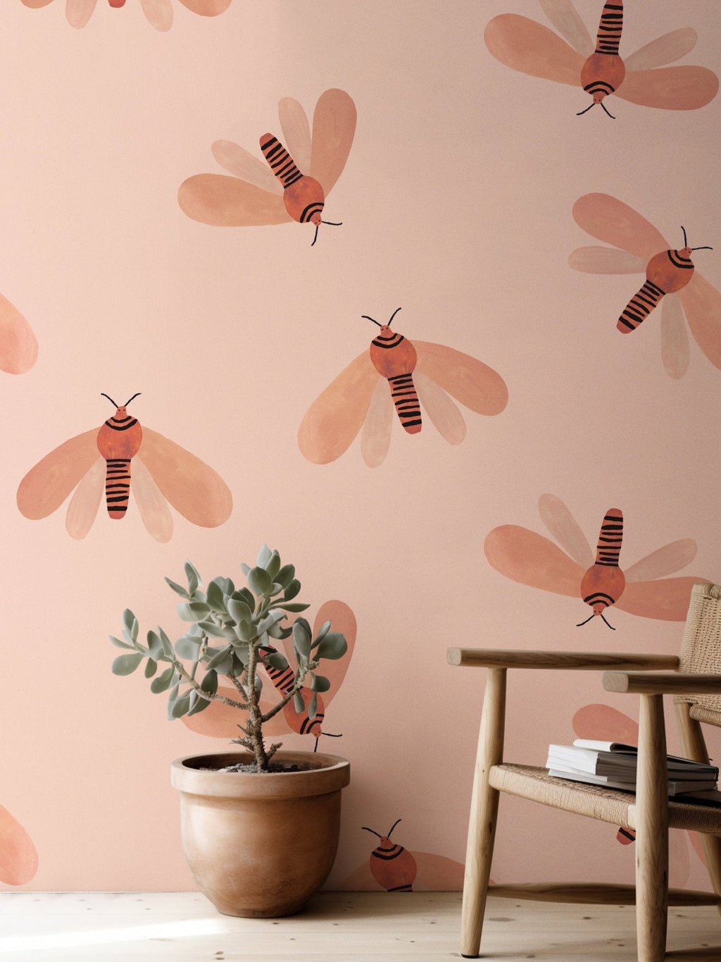 Behang Meet Me at the Wall - Moth Natural - Aniek Bartels