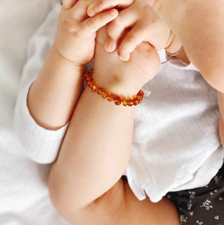 Barnsteen armband baby cognac